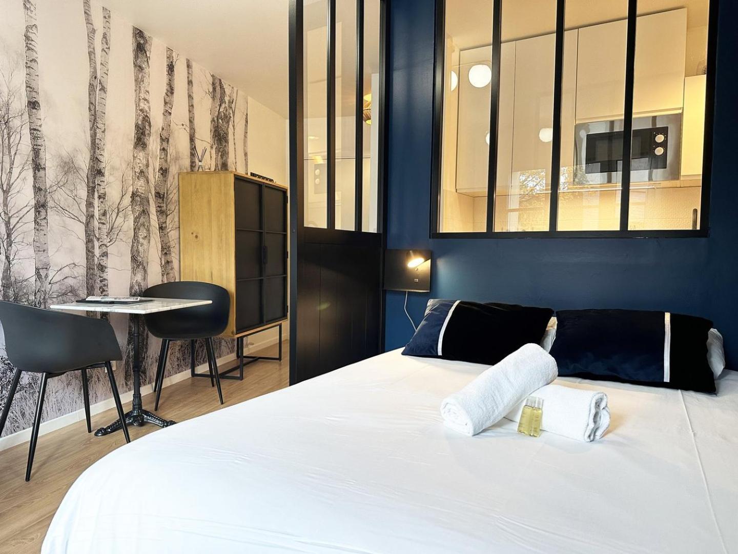 C Le 15 - Studio Cosy Avec Parking Chartres Eksteriør bilde