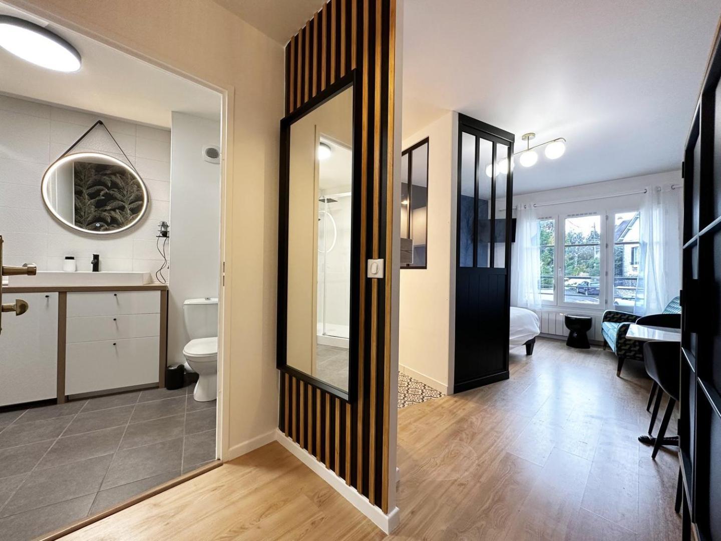 C Le 15 - Studio Cosy Avec Parking Chartres Eksteriør bilde