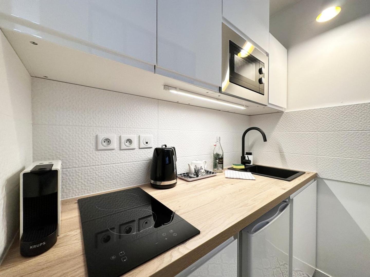C Le 15 - Studio Cosy Avec Parking Chartres Eksteriør bilde